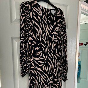 Scamp and dude dress size 10